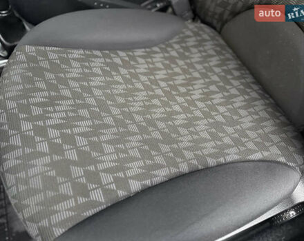 Серый Ниссан Ноут, объемом двигателя 1.4 л и пробегом 142 тыс. км за 5200 $, фото 44 на Automoto.ua