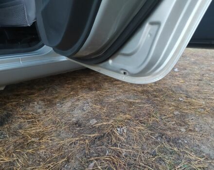 Серый Ниссан Ноут, объемом двигателя 1.6 л и пробегом 177 тыс. км за 5400 $, фото 7 на Automoto.ua