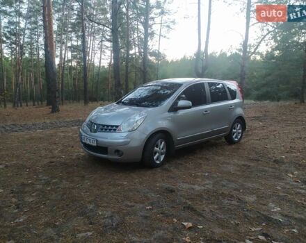 Серый Ниссан Ноут, объемом двигателя 1.6 л и пробегом 192 тыс. км за 5300 $, фото 1 на Automoto.ua