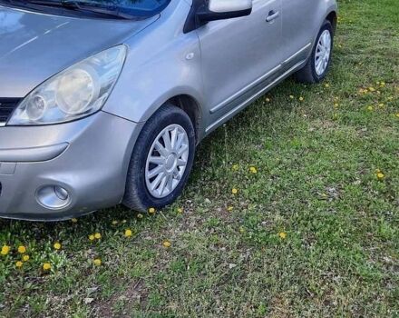 Сірий Ніссан Ноут, об'ємом двигуна 1.4 л та пробігом 189 тис. км за 5592 $, фото 1 на Automoto.ua