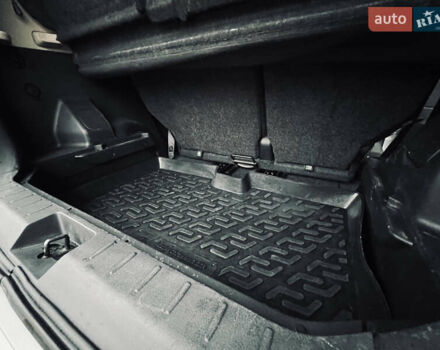 Серый Ниссан Ноут, объемом двигателя 1.6 л и пробегом 122 тыс. км за 6990 $, фото 30 на Automoto.ua