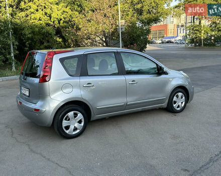 Серый Ниссан Ноут, объемом двигателя 1.6 л и пробегом 250 тыс. км за 5800 $, фото 11 на Automoto.ua