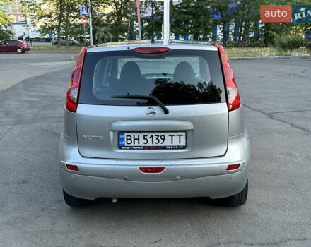 Серый Ниссан Ноут, объемом двигателя 1.6 л и пробегом 250 тыс. км за 5800 $, фото 8 на Automoto.ua