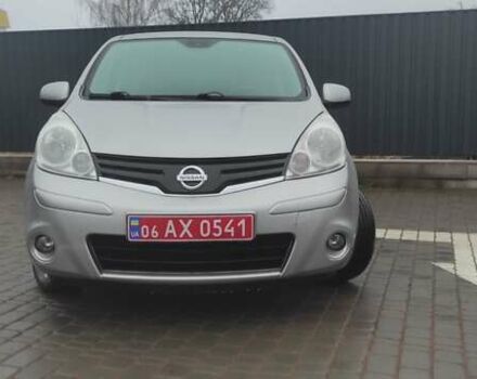 Серый Ниссан Ноут, объемом двигателя 1.6 л и пробегом 218 тыс. км за 6700 $, фото 1 на Automoto.ua