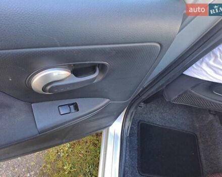 Сірий Ніссан Ноут, об'ємом двигуна 1.39 л та пробігом 146 тис. км за 6000 $, фото 13 на Automoto.ua