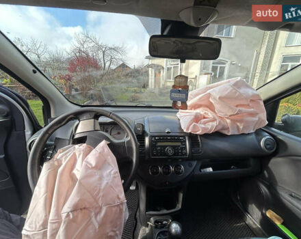 Сірий Ніссан Ноут, об'ємом двигуна 1.46 л та пробігом 270 тис. км за 2100 $, фото 22 на Automoto.ua