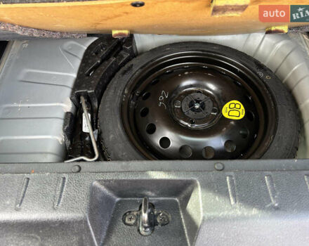 Ніссан Ноут 2009 у Хороле на Automoto.ua Сірий Ніссан Ноут, об'ємом двигуна 0 л та пробігом 214 тис. км за 5650 $, фото 41 на Automoto.ua