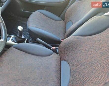 Сірий Ніссан Ноут, об'ємом двигуна 1.39 л та пробігом 146 тис. км за 6000 $, фото 8 на Automoto.ua