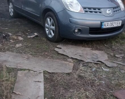 Серый Ниссан Ноут, объемом двигателя 1.5 л и пробегом 198 тыс. км за 5600 $, фото 3 на Automoto.ua