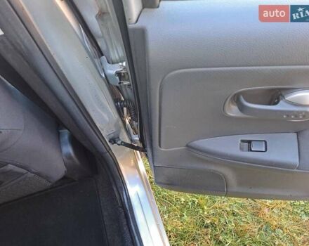 Сірий Ніссан Ноут, об'ємом двигуна 1.39 л та пробігом 146 тис. км за 6000 $, фото 16 на Automoto.ua