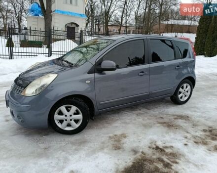 Серый Ниссан Ноут, объемом двигателя 1.5 л и пробегом 250 тыс. км за 4950 $, фото 1 на Automoto.ua