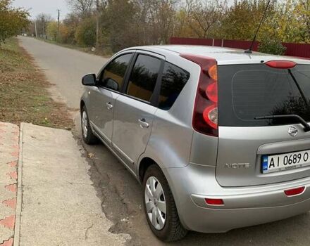 Серый Ниссан Ноут, объемом двигателя 1.39 л и пробегом 209 тыс. км за 5500 $, фото 3 на Automoto.ua