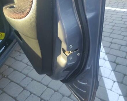 Серый Ниссан Ноут, объемом двигателя 1.5 л и пробегом 250 тыс. км за 5200 $, фото 6 на Automoto.ua