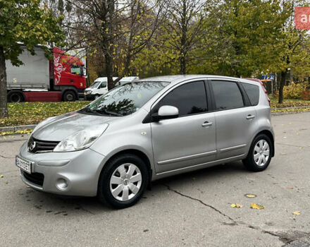 Ніссан Ноут 2009 у Умани на Automoto.ua Сірий Ніссан Ноут, об'ємом двигуна 1.6 л та пробігом 178 тис. км за 6400 $, фото 1 на Automoto.ua