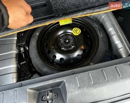 Сірий Ніссан Ноут, об'ємом двигуна 1.6 л та пробігом 159 тис. км за 6700 $, фото 41 на Automoto.ua