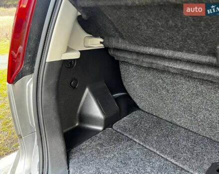Сірий Ніссан Ноут, об'ємом двигуна 1.6 л та пробігом 159 тис. км за 6700 $, фото 37 на Automoto.ua