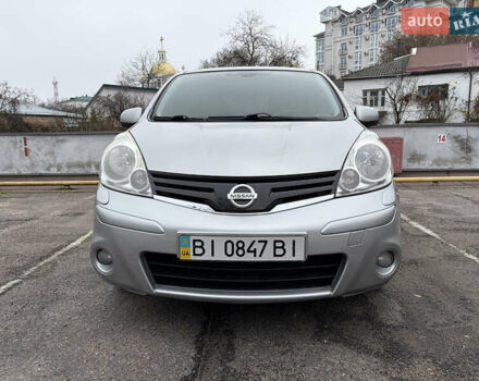 Сірий Ніссан Ноут, об'ємом двигуна 1.6 л та пробігом 166 тис. км за 6450 $, фото 1 на Automoto.ua