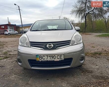 Серый Ниссан Ноут, объемом двигателя 1.4 л и пробегом 228 тыс. км за 4750 $, фото 2 на Automoto.ua