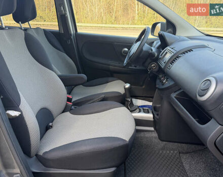 Сірий Ніссан Ноут, об'ємом двигуна 1.4 л та пробігом 212 тис. км за 6299 $, фото 54 на Automoto.ua