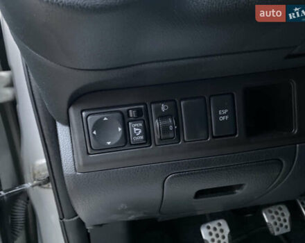 Серый Ниссан Ноут, объемом двигателя 1.6 л и пробегом 148 тыс. км за 6890 $, фото 12 на Automoto.ua