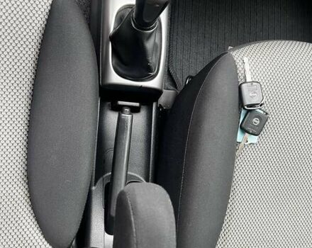 Серый Ниссан Ноут, объемом двигателя 1.39 л и пробегом 140 тыс. км за 6700 $, фото 21 на Automoto.ua