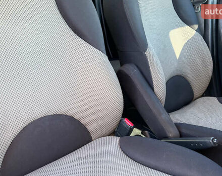 Сірий Ніссан Ноут, об'ємом двигуна 1.46 л та пробігом 212 тис. км за 6000 $, фото 22 на Automoto.ua