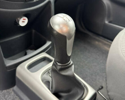 Сірий Ніссан Ноут, об'ємом двигуна 1.39 л та пробігом 128 тис. км за 6000 $, фото 11 на Automoto.ua