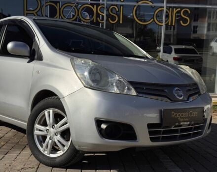 Сірий Ніссан Ноут, об'ємом двигуна 1.5 л та пробігом 50 тис. км за 7200 $, фото 2 на Automoto.ua