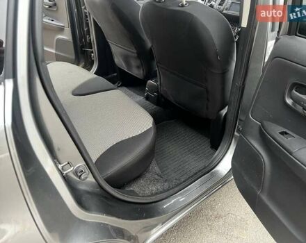 Серый Ниссан Ноут, объемом двигателя 1.39 л и пробегом 140 тыс. км за 6700 $, фото 31 на Automoto.ua