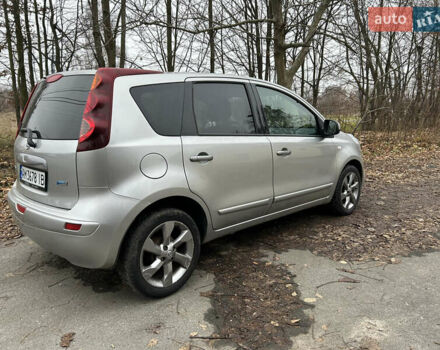 Серый Ниссан Ноут, объемом двигателя 1.4 л и пробегом 141 тыс. км за 5800 $, фото 3 на Automoto.ua