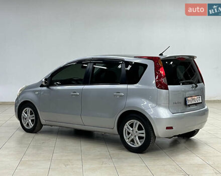 Ніссан Ноут 2011 у Одесі на Automoto.ua Сірий Ніссан Ноут, об'ємом двигуна 1.5 л та пробігом 49 тис. км за 6999 $, фото 4 на Automoto.ua