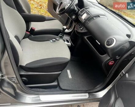 Серый Ниссан Ноут, объемом двигателя 1.39 л и пробегом 140 тыс. км за 6700 $, фото 37 на Automoto.ua