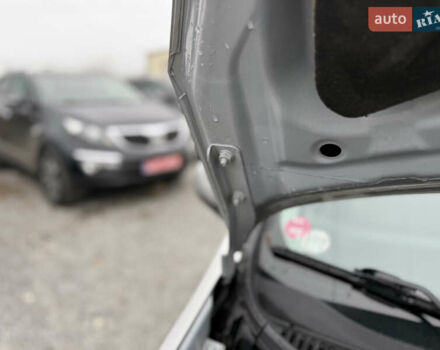 Серый Ниссан Ноут, объемом двигателя 1.6 л и пробегом 207 тыс. км за 7999 $, фото 13 на Automoto.ua