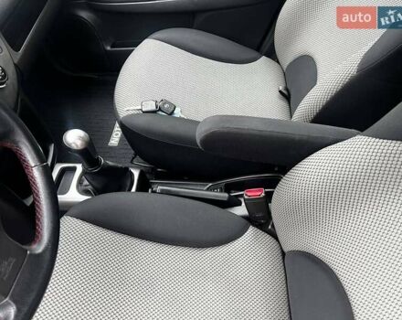 Серый Ниссан Ноут, объемом двигателя 1.39 л и пробегом 140 тыс. км за 6700 $, фото 20 на Automoto.ua