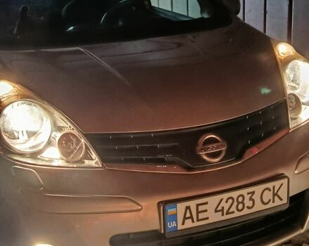 Серый Ниссан Ноут, объемом двигателя 1.4 л и пробегом 141 тыс. км за 7800 $, фото 2 на Automoto.ua