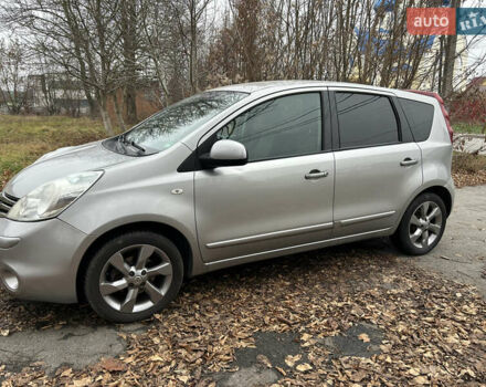 Серый Ниссан Ноут, объемом двигателя 1.4 л и пробегом 141 тыс. км за 5800 $, фото 5 на Automoto.ua