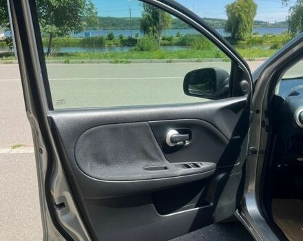 Сірий Ніссан Ноут, об'ємом двигуна 1.46 л та пробігом 186 тис. км за 6100 $, фото 11 на Automoto.ua