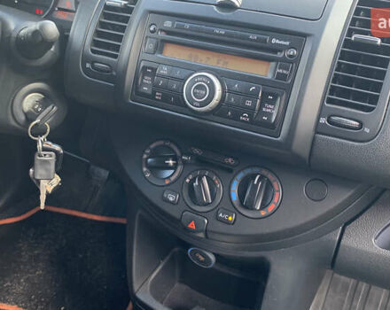 Сірий Ніссан Ноут, об'ємом двигуна 1.39 л та пробігом 208 тис. км за 4999 $, фото 12 на Automoto.ua