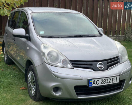 Сірий Ніссан Ноут, об'ємом двигуна 1.39 л та пробігом 208 тис. км за 4999 $, фото 5 на Automoto.ua
