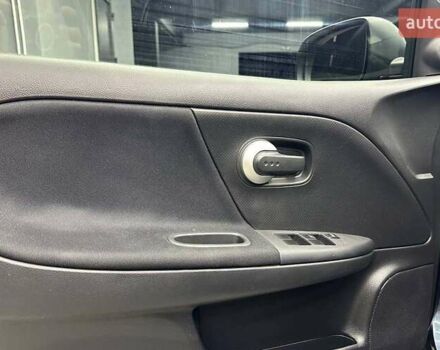 Серый Ниссан Ноут, объемом двигателя 1.6 л и пробегом 167 тыс. км за 10300 $, фото 6 на Automoto.ua