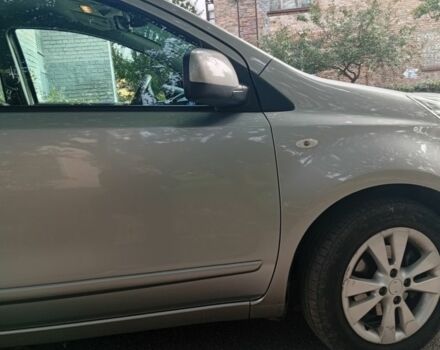 Сірий Ніссан Ноут, об'ємом двигуна 1.4 л та пробігом 179 тис. км за 6300 $, фото 1 на Automoto.ua