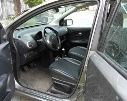 Сірий Ніссан Ноут, об'ємом двигуна 1.4 л та пробігом 35 тис. км за 7900 $, фото 5 на Automoto.ua