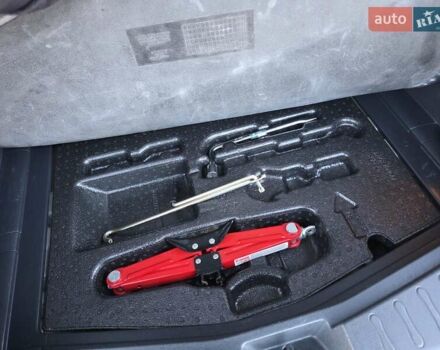 Сірий Ніссан Ноут, об'ємом двигуна 1.6 л та пробігом 239 тис. км за 7499 $, фото 43 на Automoto.ua