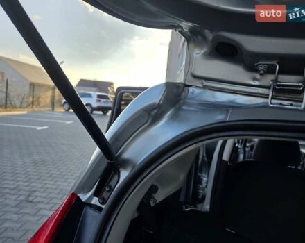 Сірий Ніссан Ноут, об'ємом двигуна 1.6 л та пробігом 239 тис. км за 7499 $, фото 44 на Automoto.ua