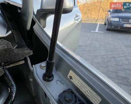 Сірий Ніссан Ноут, об'ємом двигуна 1.6 л та пробігом 239 тис. км за 7499 $, фото 49 на Automoto.ua