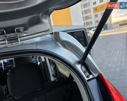 Сірий Ніссан Ноут, об'ємом двигуна 1.6 л та пробігом 239 тис. км за 7499 $, фото 46 на Automoto.ua
