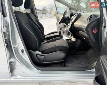 Сірий Ніссан Ноут, об'ємом двигуна 1.2 л та пробігом 156 тис. км за 7100 $, фото 57 на Automoto.ua