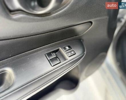 Сірий Ніссан Ноут, об'ємом двигуна 1.2 л та пробігом 156 тис. км за 7100 $, фото 61 на Automoto.ua