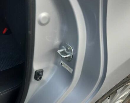 Серый Ниссан Ноут, объемом двигателя 1.6 л и пробегом 148 тыс. км за 7500 $, фото 13 на Automoto.ua