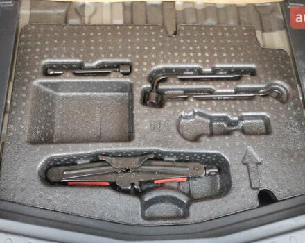 Серый Ниссан Ноут, объемом двигателя 1.6 л и пробегом 133 тыс. км за 11500 $, фото 10 на Automoto.ua